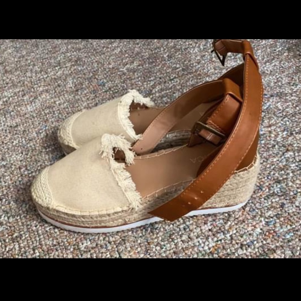 Platform shoes nautica